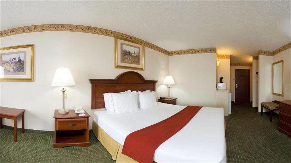 Holiday Inn Express Athens By Ihg Dış mekan fotoğraf