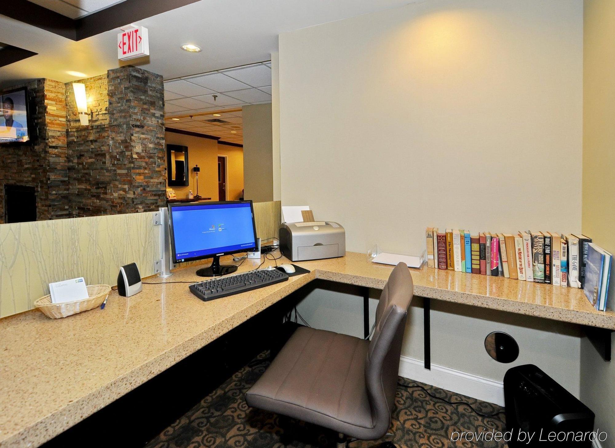 Holiday Inn Express Athens By Ihg Dış mekan fotoğraf